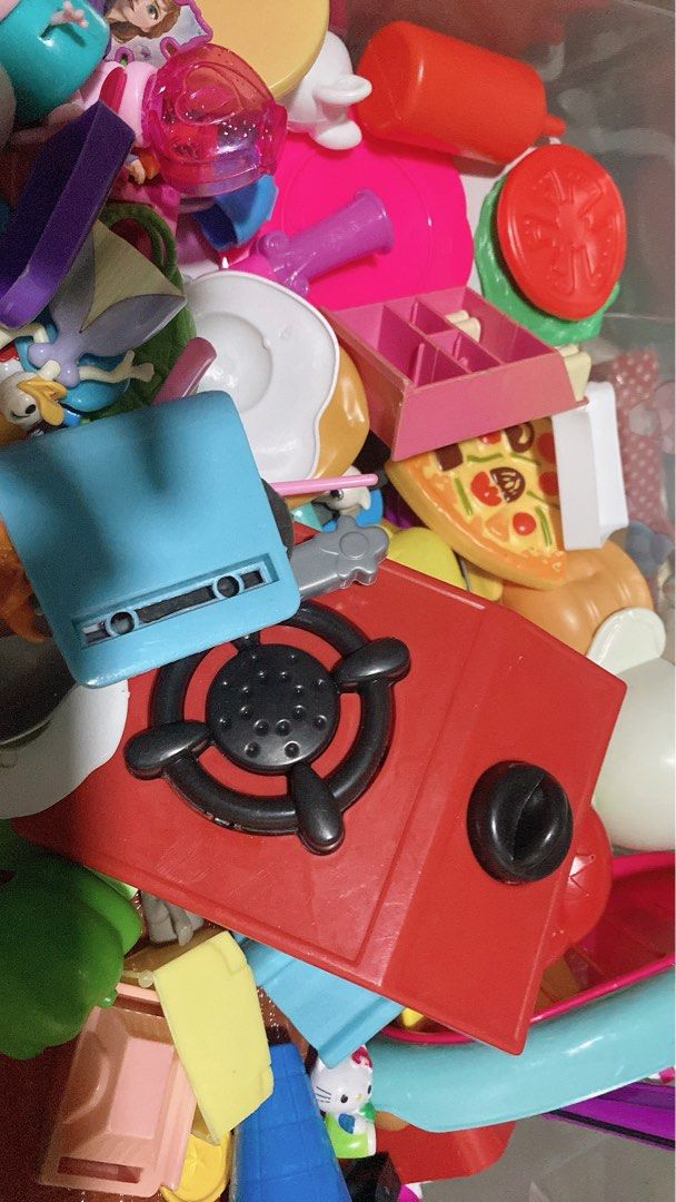 Assorted Toys for Sale (Category: Kids Toys) located in Quezon City. Submitted by stuffamania (Listing ID 1323298264, Image 1). Description: Assorted Toys for Sale -some are cooking toys -madami cya almost full ng 1 plastic box storage -box not included RFS:Decluterring .
