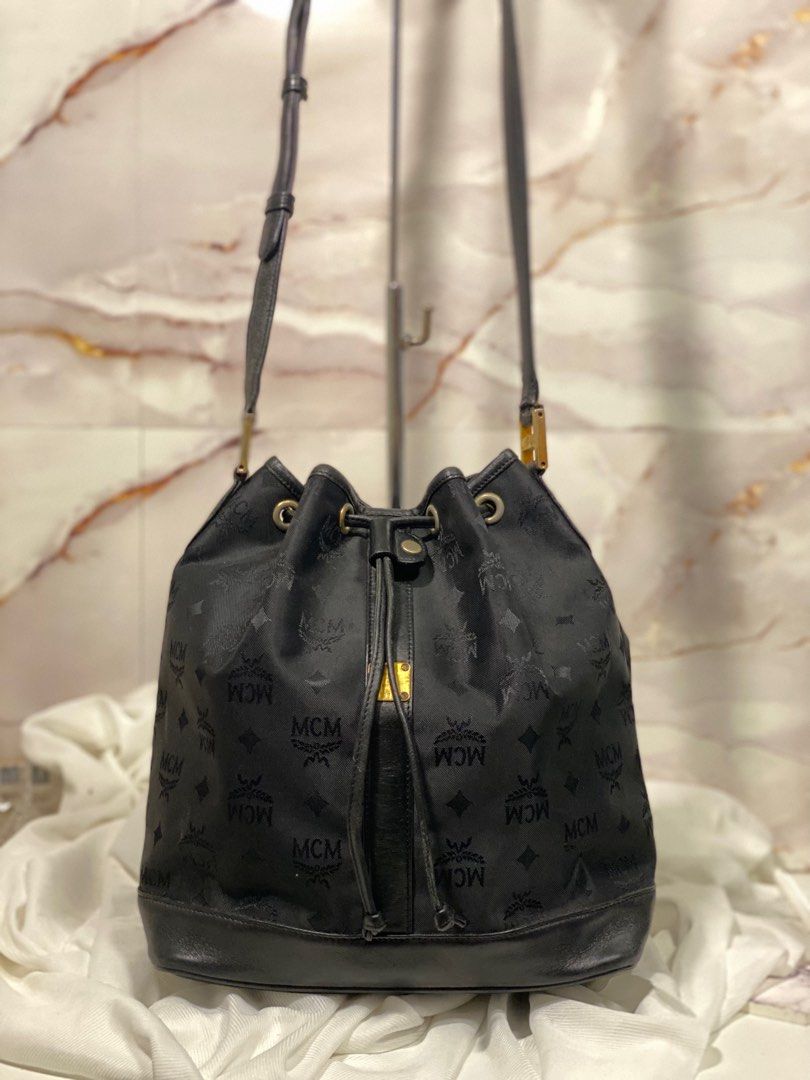 Mcm black bucket bag clearance