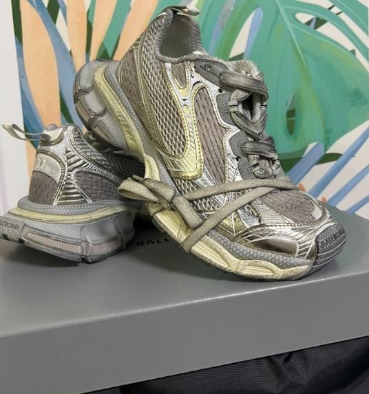 Low Top 3xl Womens White Balenciaga Sneakers Balenciaga Unisex 3XL