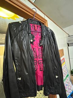 （分類：）位於 。 由 optimussss 提交（商品編號 1323346621，圖片 1）。簡介： 。