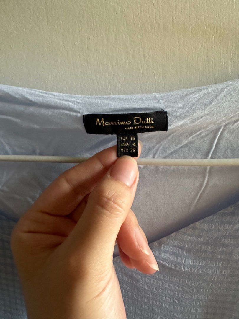 [SALE] Blue long sleeves Massimo Dutti (Category: Blouses) located in Marikina City. Submitted by declutterwithyouandme (Listing ID 1323455843, Image 2). Description: .