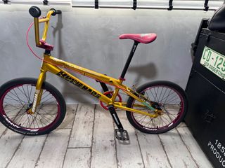 KUWAHARA たまらない LACHESIS 1stモデル