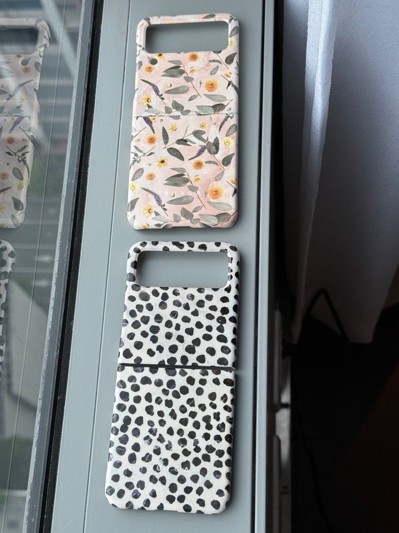 Burga phone cases Z Flip 4 - Php 1000 each (Category: Cases & Sleeves) located in Taguig. Submitted by jillytearjerky (Listing ID 1323274746, Image 1). Description: Burga phone cases for Samsung Z Flip 4 Take all 3 for Php 2850 Rfs: upgraded phone See photos for details Pay via GCash and pickup from Taguig City.