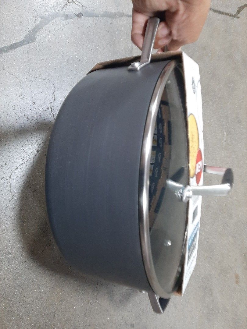 Cephalon Hard Anodized Stockpot 5qtz (Category: Dinnerware & Cutlery) located in Cavite. Submitted by raindrops0121 (Listing ID 1323326469, Image 2). Description: Brand New Cephalon pot 5 qtz Bought for 2500 each 2 pcs available Decluttering Heavy Duty.