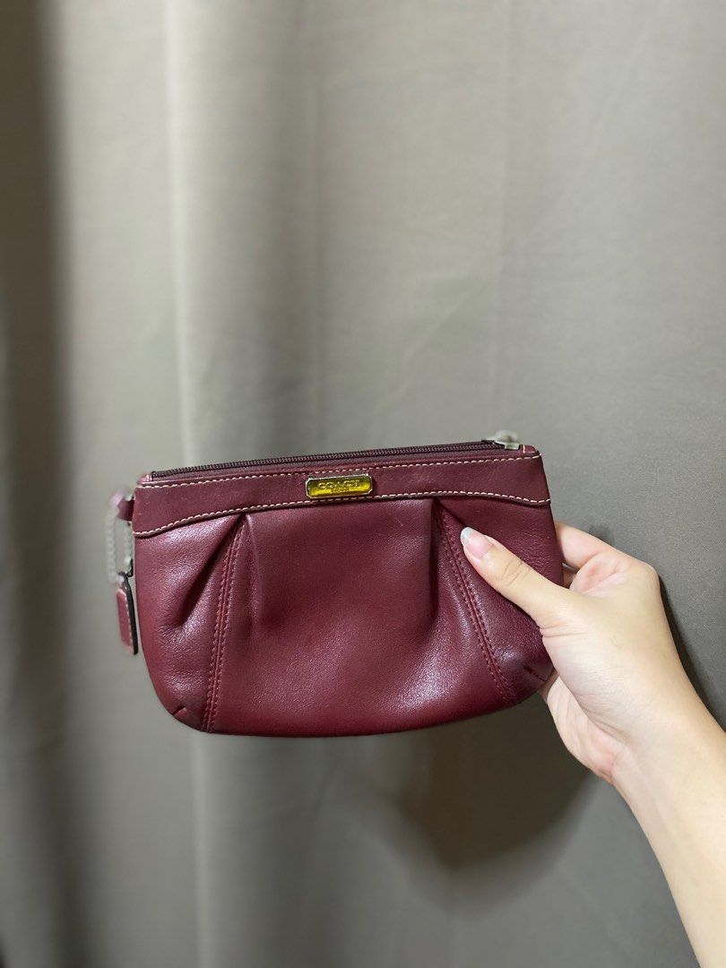 Vintage Coach Red Maroon Pouch (Category: Purses & Pouches) located in San Juan City. Submitted by loveduseditems (Listing ID 1323378134, Image 2). Description: Original Coach pouch with handle Can fit so many things.