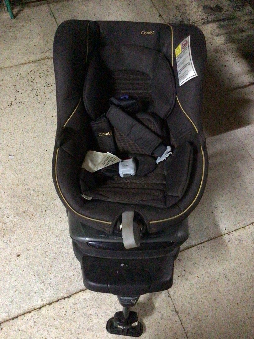 Combi luxtia turn 360 rotating seat japan surplus needs cleaning (Category: Car Seats) located in Bacoor. Submitted by japanbeibishop (Listing ID 1323328934, Image 2). Description: Combi luxtia turn 360 rotating seat japan surplus needs cleaning Safe for newborn 5 point safety harness.