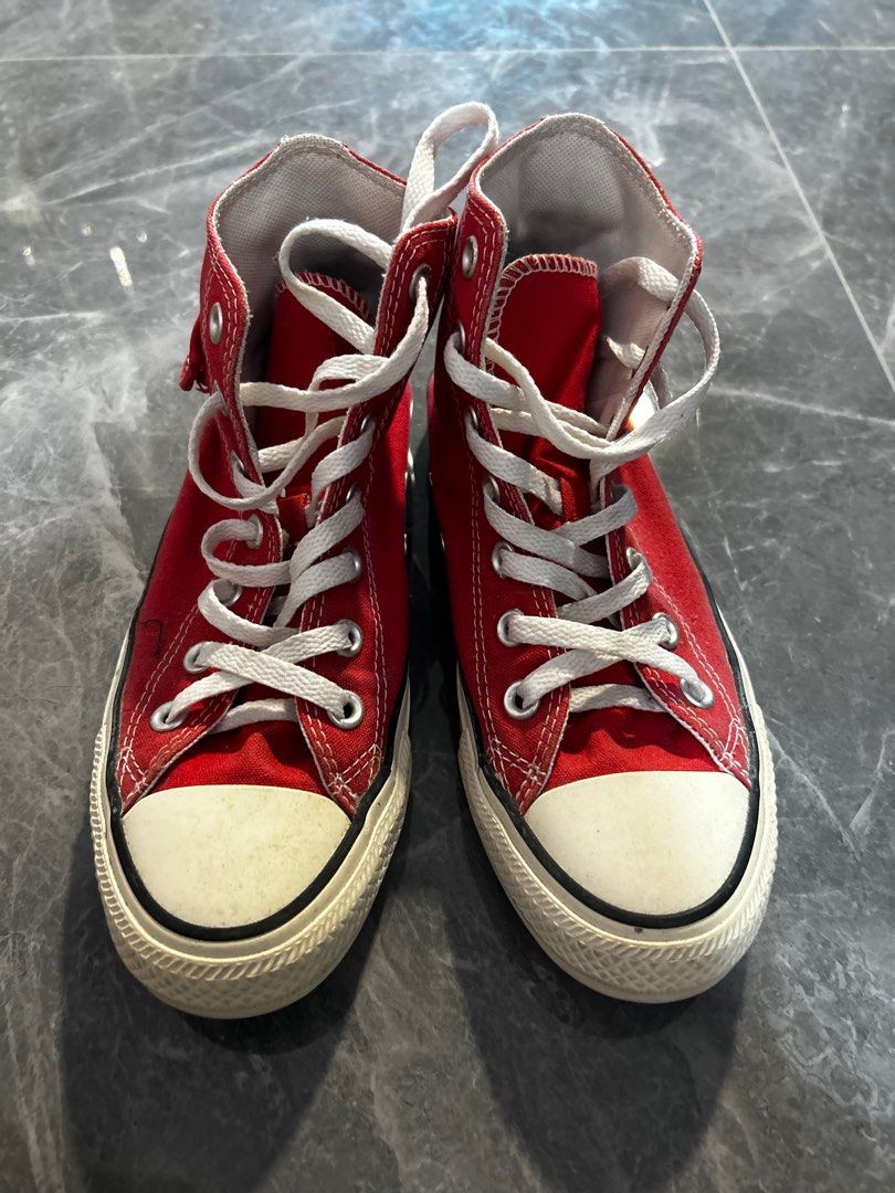 Converse with star on side deals