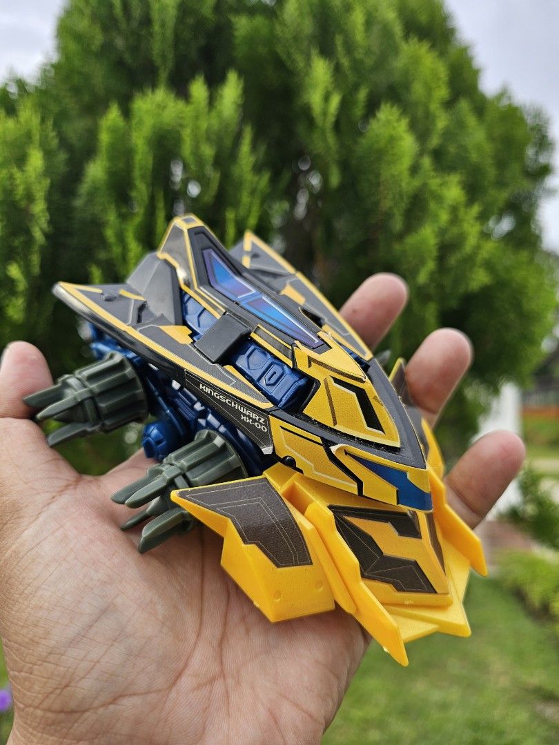 CRUSH GEAR KING SCHWARZ NEO BANDAI COMPLETE GEAR, Hobbies & Toys