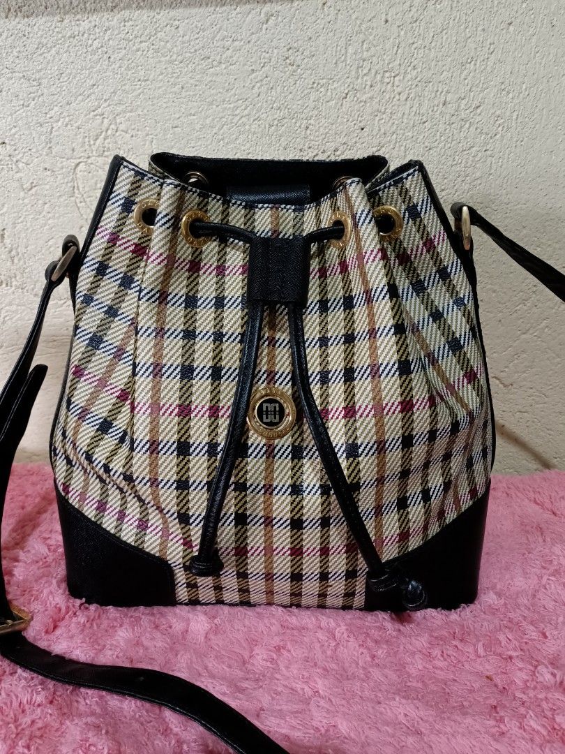 DAKS Bucket Original Women s Fashion Bags Wallets Cross body Bags on Carousell