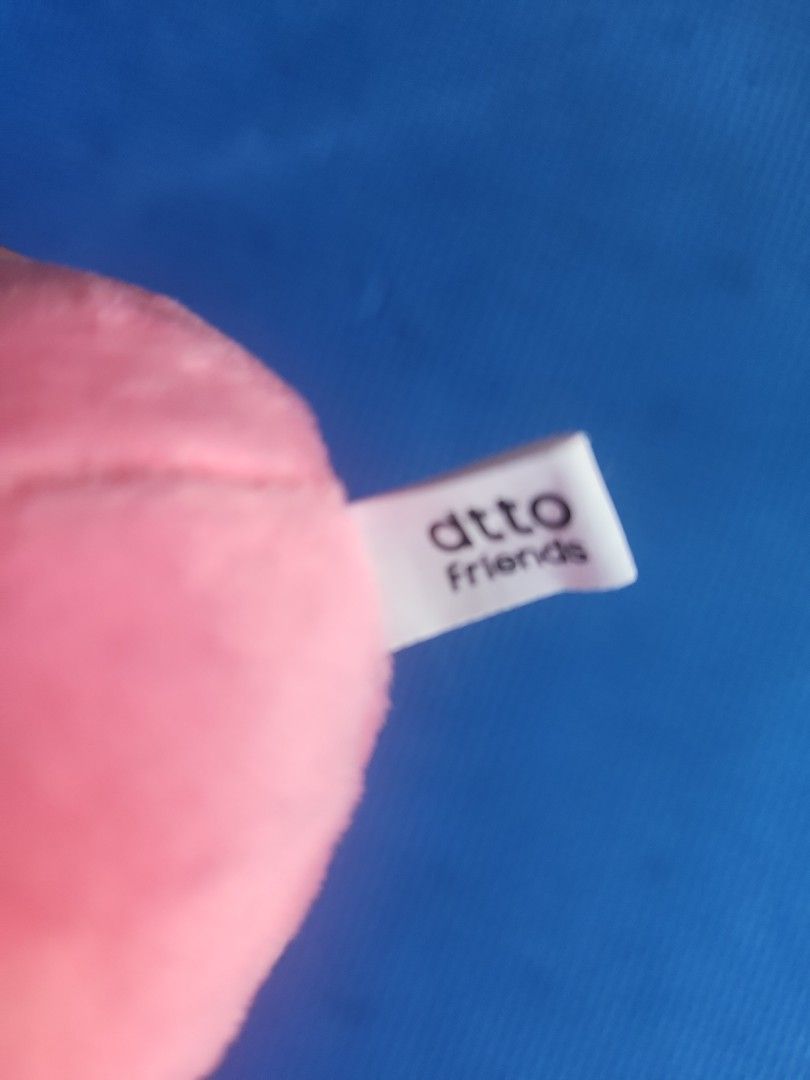 Dcard二手香腸娃吊飾, 書籍、休閒與玩具, 玩具、公仔、桌遊在旋轉拍賣