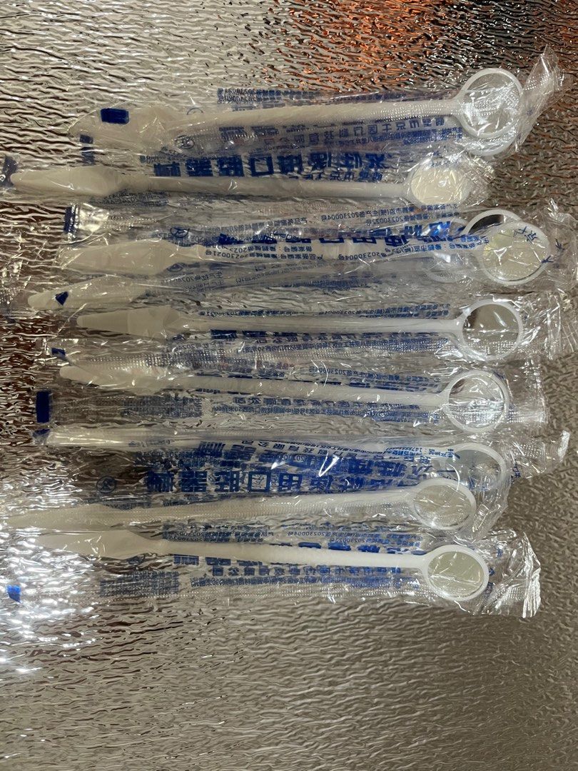 Dentist Dental Mirror @$7 for 20pcs (individual pack) 一次性口腔镜子 (Category: Oral Care) located in Singapore. Submitted by fathercollection3 (Listing ID 1323430565, Image 3). Description: Dentist Dental Mirror @$7 for 20 pcs (individual pack) *** item per photos***.