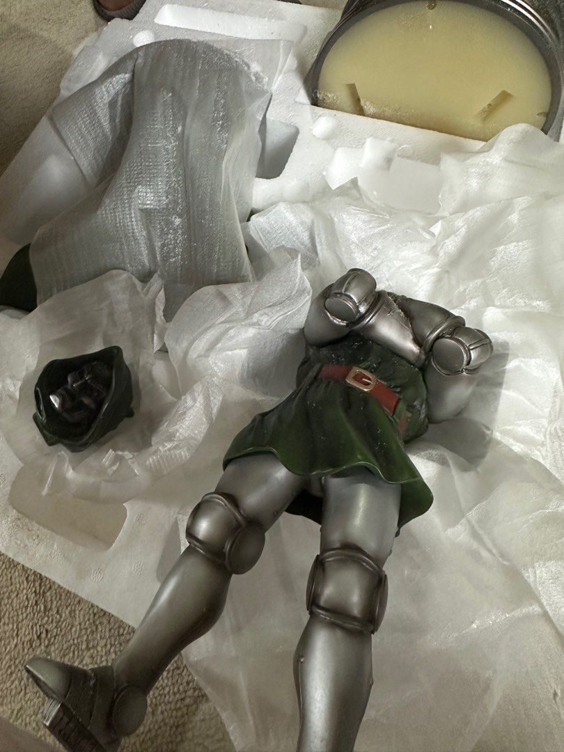 Dr. Doom Limited Edition Kotobukiya (Category: Figurines & Statues) located in Paranaque City. Submitted by bduchess (Listing ID 1323287502, Image 2). Description: DOCTOR DOOM Fine Art statue 79/1250 Kotobukiya nabasa yung box ng ulan 🥲 *white specs of dust are from the styro can be easily removed.*.