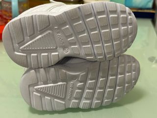 （分類：）位於 。 由 kinnnnn1 提交（商品編號 1323390017，圖片 1）。簡介： 。
