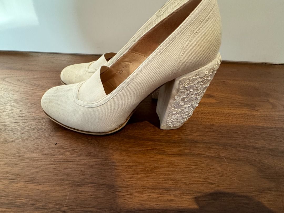 Size 4 in heels new arrivals