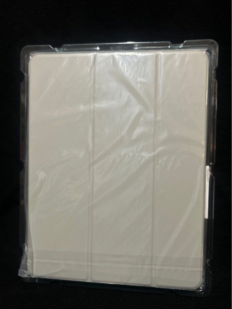 ESR Ipad Pro 12 Case & Screen Protector Set (Category: Cases & Sleeves) located in Macabebe. Submitted by omochayaph (Listing ID 1323301279, Image 2). Description: 📌Please read carefully📌 👉Condition: Brand new 👉I took it out of the box to take picture. 👉Box may have dents and stains due to storage. 👉Please manage your expectations on Japan Surplus Item. 👉All items are Authentic/ Original. 👉Country of Origin: Japan🇯🇵 👉All Fragile items 