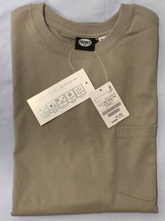 （分類：）位於 。 由 xx_kaws 提交（商品編號 1323336653，圖片 1）。簡介： 。