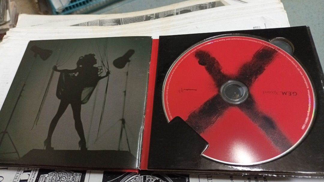 G.E.M.鄧紫棋 Xposed 舊版 CD, 興趣及遊戲, 音樂、樂器 & 配件, 音樂與媒體 - CD 及 DVD - Carousell