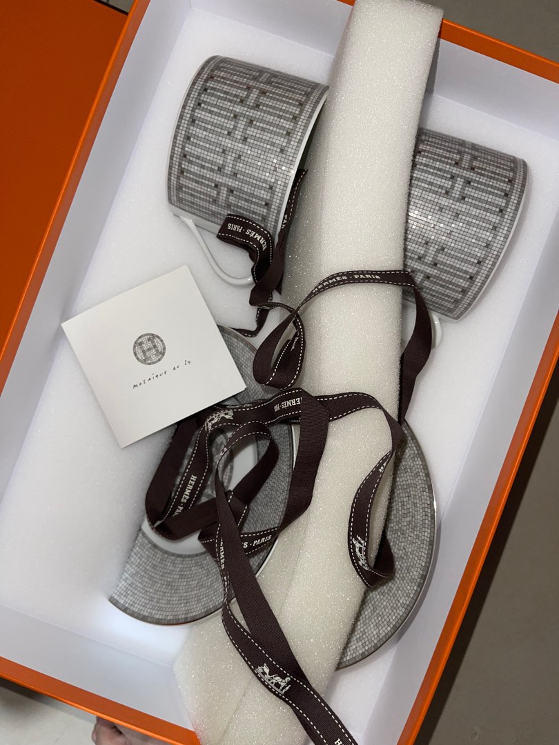 Service à Thé HERMÈS Mosaïque Au 24 Platinum - 2 Tasses Et Soucoupes, Porcelaine, NEUF En Boîte