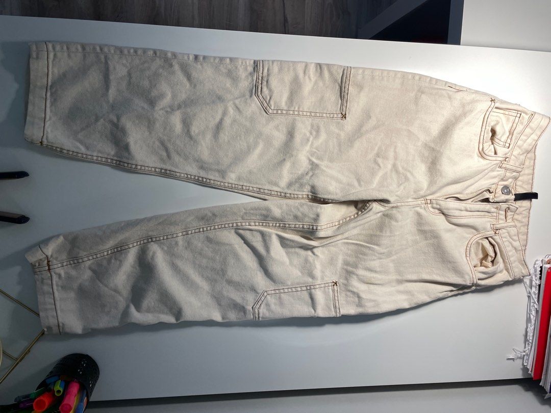 H&M pants size 2 (Category: Clothes) located in Toronto. Submitted by myapparel (Listing ID 1323438718, Image 1). Description: .