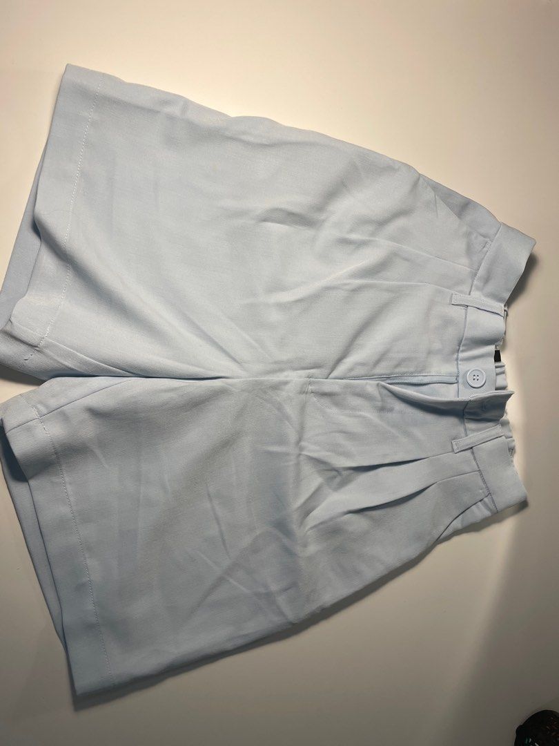 H&M shorts (Category: Clothes) located in Toronto. Submitted by myapparel (Listing ID 1323438901, Image 1). Description: .