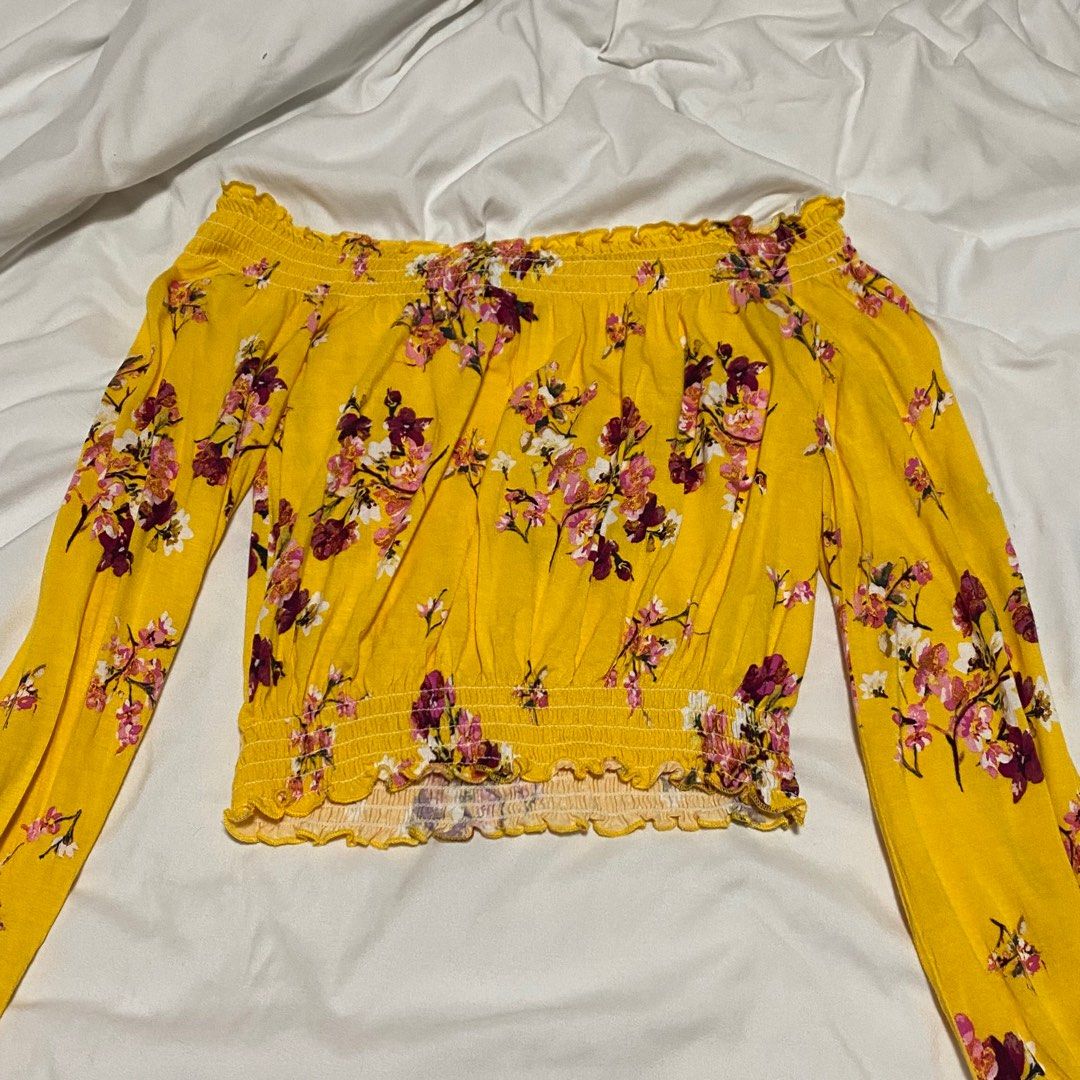 H&m yellow floral top discount
