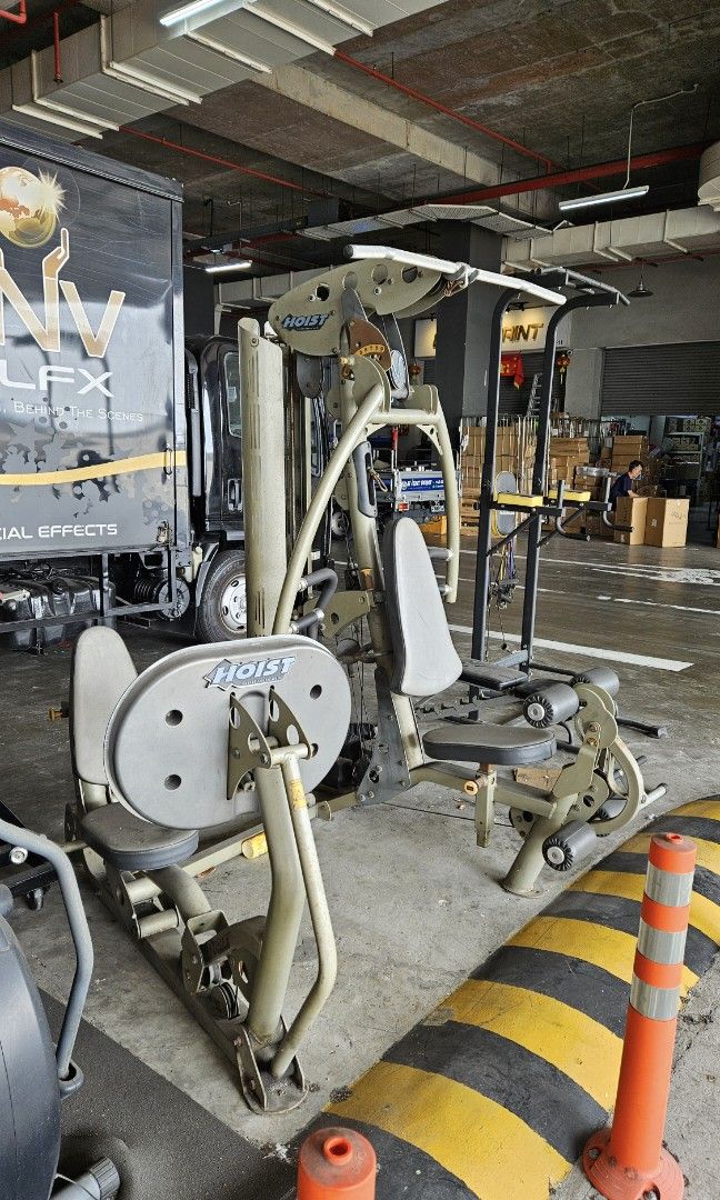 Hoist V1 Elite Sports Equipment Exercise Fitness Cardio Fitness Machines on Carousell