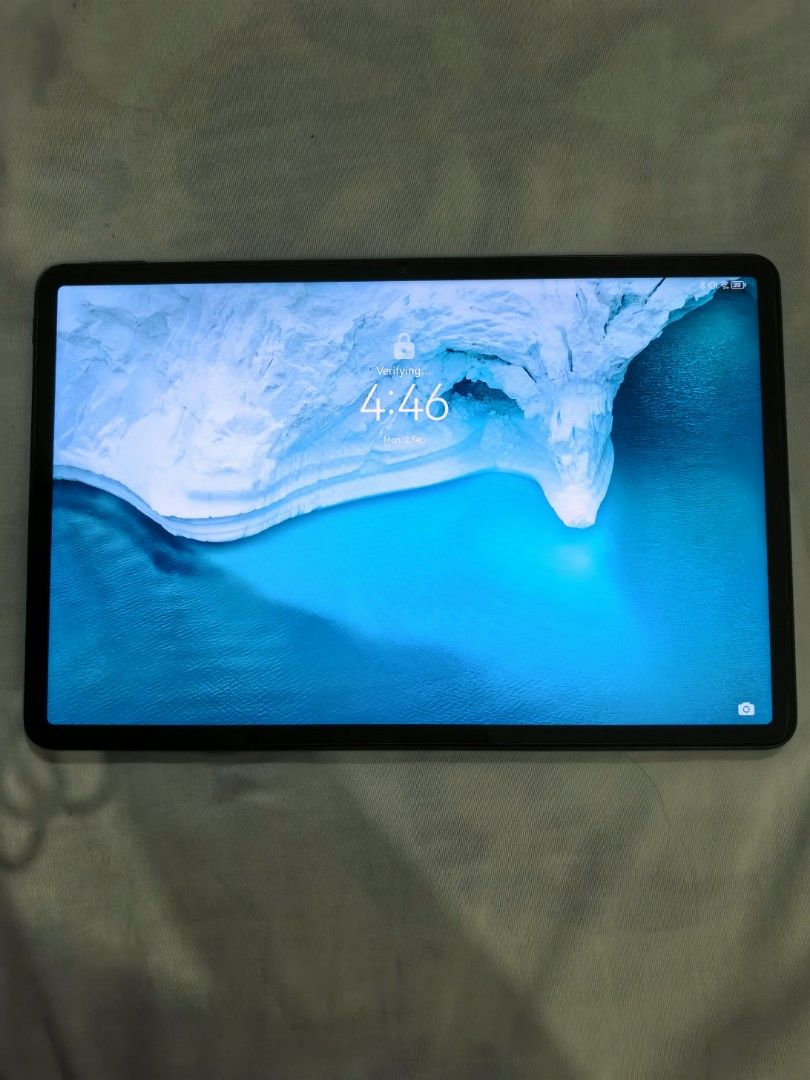 Huawei Matepad 11 (2021) (Category: Android) located in Talisay. Submitted by jades_closet.cebu (Listing ID 1323361756, Image 2). Description: ✔️LADY-OWNED ✔️99% BATTERY HEALTH ✔️128 GB STORAGE ✔️QUALCOMM SNAPDRAGON 865 ✔️STILL COMES WITH THE ORIGINAL CHARGER, WITH RECEIPT AND BOX ✔️ONLY USED DURING SCHOOL FOR PPTs ✔UNIT IS 2 YEARS OLD ✔️FIXED PRICE. Bought it for 27k in the mall RFS: I RARELY USE IT SINCE I USUALLY PRINT OUT MY NOTES..