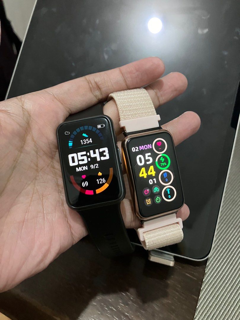 Huawei Watch Fit new (2 items) (Category: Men's Watches) located in Cavite. Submitted by jaimosh (Listing ID 1323398390, Image 1). Description: 2 pieces for 5k na! :) With original and free straps na rin. 🫡.