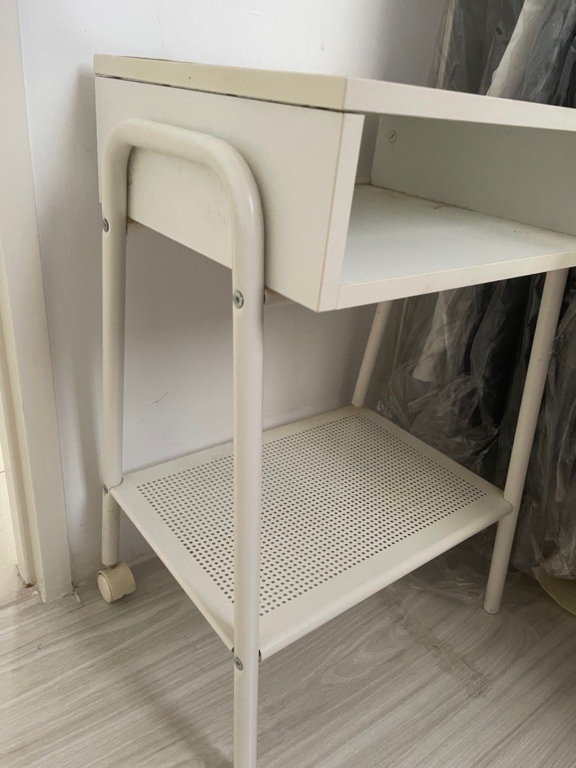 Ikea Side Table (Category: Other Home Decor) located in Kuala Lumpur. Submitted by aixh07 (Listing ID 1323292001, Image 3). Description: .