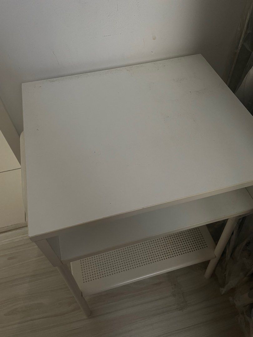 Ikea Side Table (Category: Other Home Decor) located in Kuala Lumpur. Submitted by aixh07 (Listing ID 1323292001, Image 2). Description: .