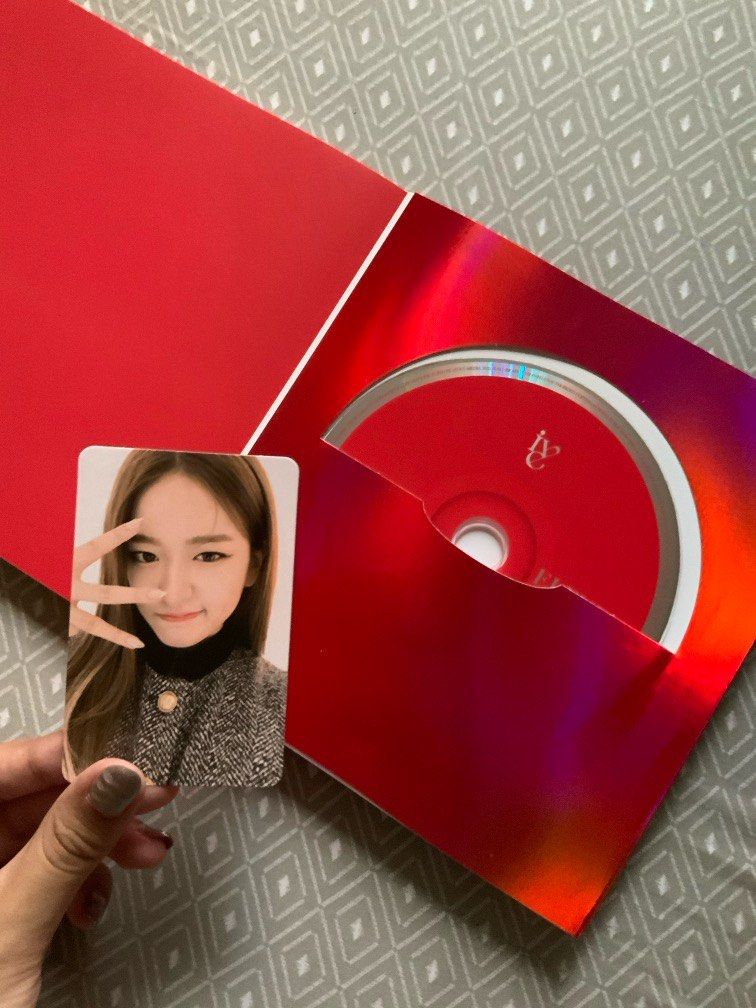 IVE - ELEVEN 1st Single Album (Ver.2) (Category: K-Wave Merchandise) located in Manila. Submitted by jhamire (Listing ID 1323321036, Image 2). Description: - mint condi - unsealed with complete inclusion inclusion: - Yujin photocard - Wonyoung mini poster - CD RFS: decluttering SLIGHT NEGO FOR SURE BUYER.