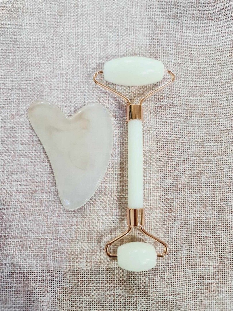 Jade Roller with Guasha Set (no box) (Category: Face Care) located in Quezon City. Submitted by floreskari78555 (Listing ID 1323351886, Image 1). Description: JADE ROLLER with Guasha 250php each set Available Colors: White Jade Green Golden Harmony Citrine (Light ) Gua-sha has been shown to increase both blood and lymphatic flow. Additionally, one study showed that short-term (5 min) facial massaging with a Jade Roller increases blood flow and ly