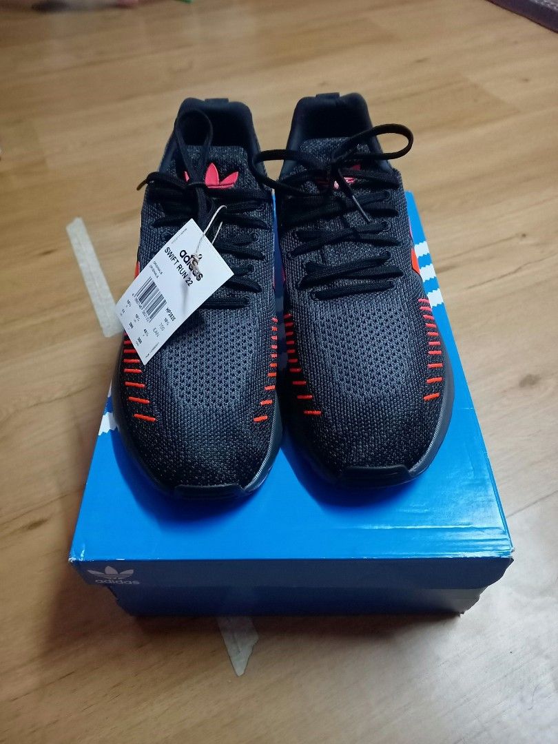 Kasut adidas Swift run 22 New baru Original Size 29cm Rm250 Loc seri kembangan equine park Men s Fashion Footwear Sneakers on Carousell