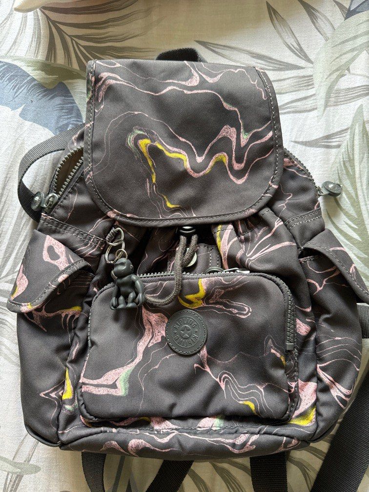 Kipling backpack (Category: Backpacks) located in Singapore. Submitted by archcollection (Listing ID 1323288915, Image 1). Description: Very good in condition Few times only used Light weight Nice capacity .