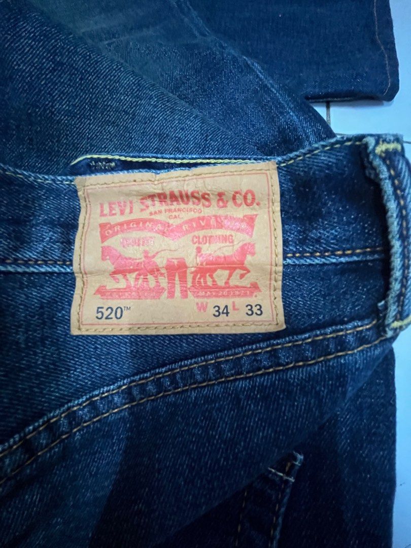 Levis 520 store
