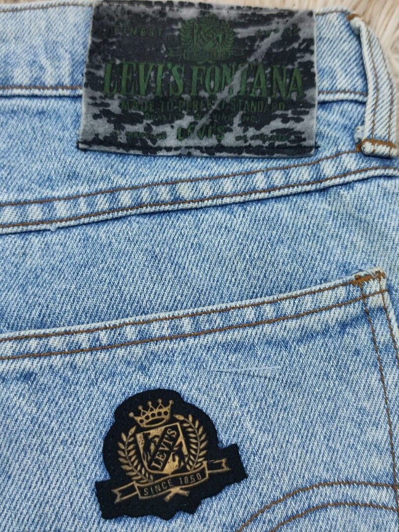 Levis montana clearance