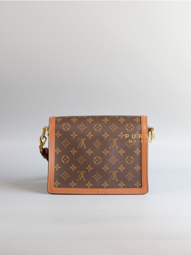 Louis Vuitton Dauphine MM Bag in Reverse Monogram Canvas (Date code: CA0241) (Category: Luxury Bags & Wallets) located in Taguig. Submitted by pursemaison (Listing ID 1323345215, Image 2). Description: Louis Vuitton Dauphine MM Bag in Reverse Monogram Canvas (Date code: CA0241) ✨Php 145,000 *Additional 3.85 for straight credit card payments *Available for 4 months layaway with 1% interest per month *BDO credit card up to 36 mos & Citibank credit 