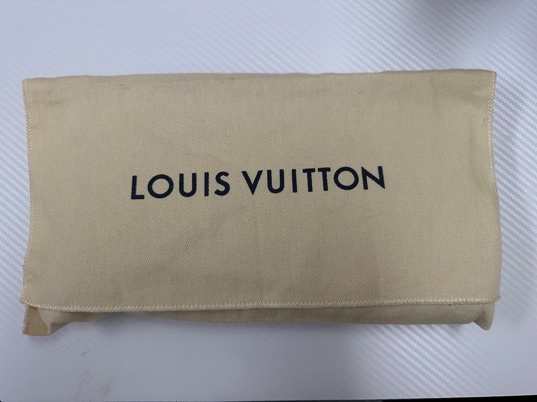 Louis Vuitton Red Pochette in Epi Leather (Category: Luxury Bags & Wallets) located in Quezon City. Submitted by juliaatherese (Listing ID 1323291123, Image 3). Description: pristine condition Rfs: need funds Negotiable.