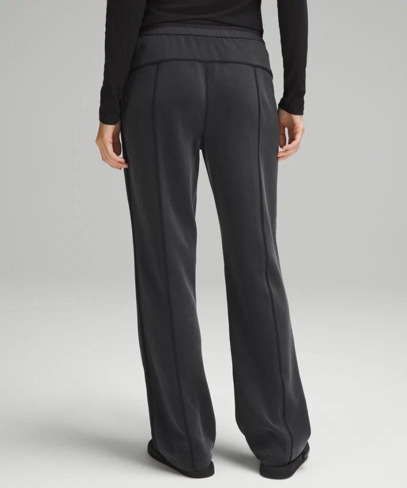 Lululemon black pants with pockets cheap