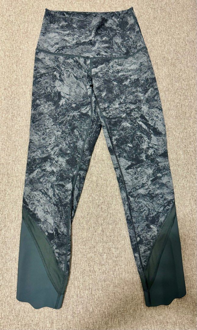 Lululemon grey cropped leggings 2025