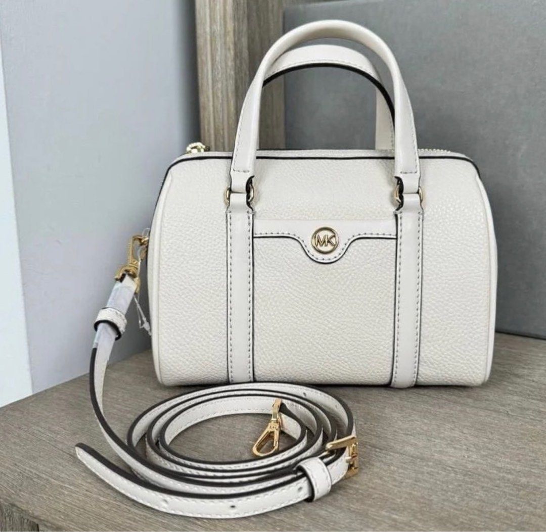 MK Michael Kors Mini Duffle - White Cream (Category: Luxury Bags & Wallets) located in Baliuag. Submitted by packedge (Listing ID 1322557209, Image 2). Description: .