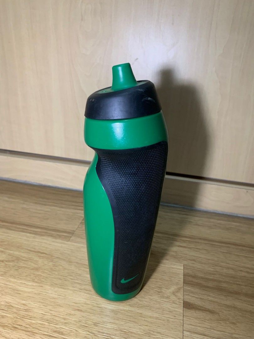 Green nike bottle shop