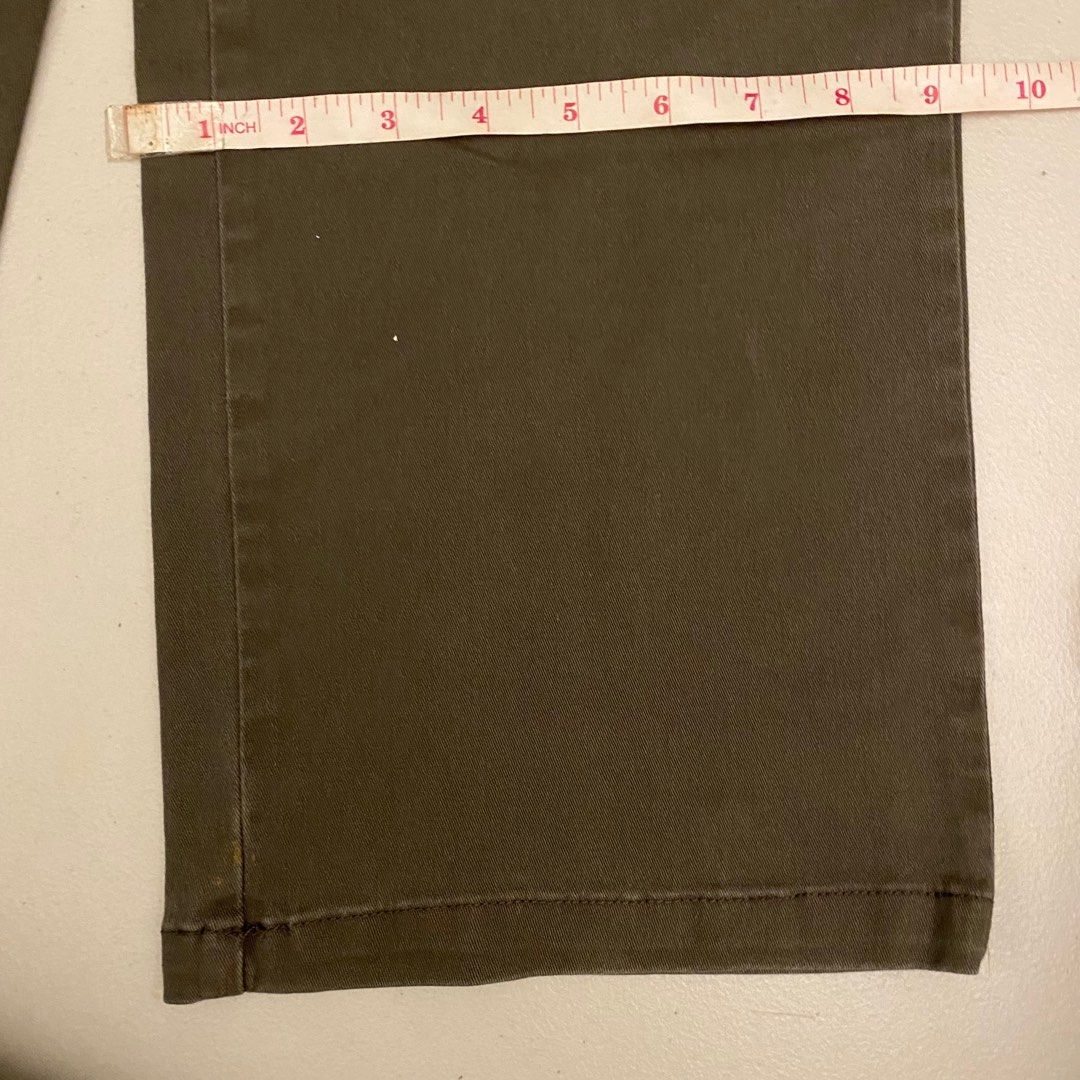 No Apologies Straight-Cut Army Green Pants (Category: Jeans) located in Valenzuela. Submitted by adventurousforester (Listing ID 1323397484, Image 3). Description: Size: 26 (Stretchable) - Ship through Lalamove/Grab - Shipping fee c/o buyer.