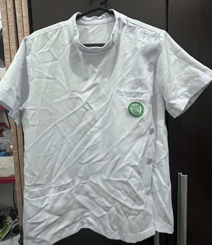 OLFU Medicine Uniform (Category: Tshirts & Polo Shirts ) located in Manila. Submitted by blootoosh (Listing ID 1323416403, Image 1). Description: (3 pieces top and skirt) OLFU College of Medicine 4th Year Clerkship Uniform for women. Former user height is 4’11”, 58kg. Skirt each : 200 Blouse each: 200 1 Set: 350 Buy 3 pcs Set: 1000 🌈 FREE coin purse for SURE BUYERS above 500!!!.