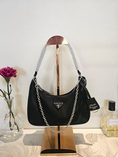 (Kategori: ) berada di . Dikirim oleh nn.wardrobe (ID iklan 1323323158, Gambar 1). Deskripsi: .