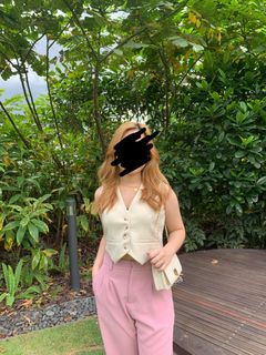 (Category: ) located in . Submitted by mefeee (Listing ID 1323436932, Image 1). Description: .