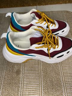 (Category: ) located in . Submitted by preloved_myra (Listing ID 1323299432, Image 1). Description: .