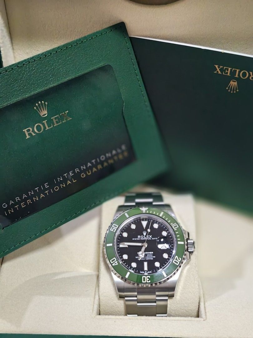 Rolex submariner (Category: Luxury Watches) located in Manila. Submitted by teemelvinc (Listing ID 1323282858, Image 3). Description: Fastbreak Rolex submariner "starbucks" 2025 41mm 126610 ref number Comes complete box and card Price is negotiable Pm if interested.