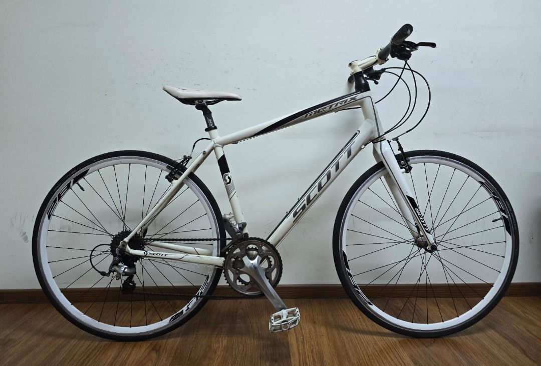 SCOTT Metrix 10 Hybrid Bike Road Bike Sports Equipment Bicycles Parts Bicycles on Carousell