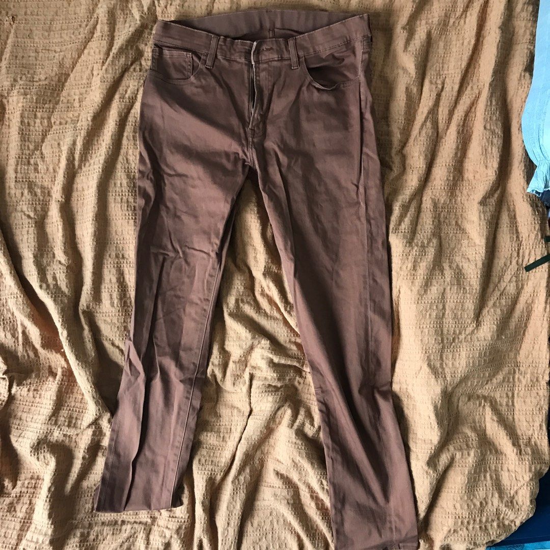 Uniqlo Stretch Comfort Pants (Category: Trousers) located in Marikina City. Submitted by tagpi (Listing ID 1323349948, Image 1). Description: Size tag in the photos. Brown PROMO: Buy 3 pants from my profile for 1,000 pesos. Buy ALL 5 pants for 1500 pesos In very good condition. Color may vary due to lighting. Shipping fee must be shouldered by buyer. Lalamove or Grab Express is an option. Payment through Gcash. RFS: Decluttering .
